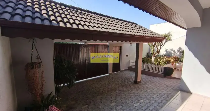 Casa Terrea à venda ou Permuta 3 Dormitorios, 1 Suite , 3 Vagas Garagem, Jardim Torres São José, Ju