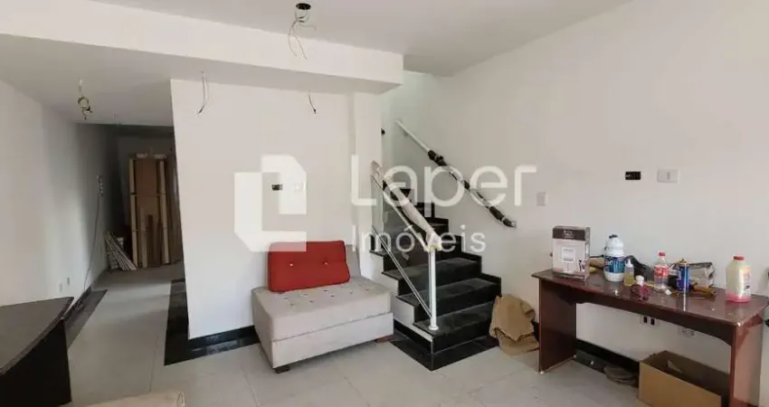 Casa com 3 quartos à venda na Rua Hermínio Lemos, Cambuci, São Paulo