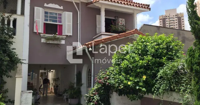 Casa de vila com 238 m² - 4 dorms 2 suítes 4 vagas região da aclimação.