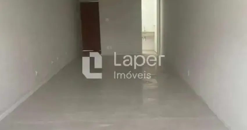 Sala comercial à venda no bairro vila mariana, com 40 m², 1 banheiro, perto do metrô.