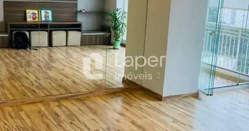 Apartamento com 98 m², 3 quartos sendo 1 suíte à venda no bairro Santo Amaro.