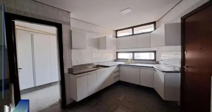 Apartamento com 3 quartos a venda, 222m2 - Centro