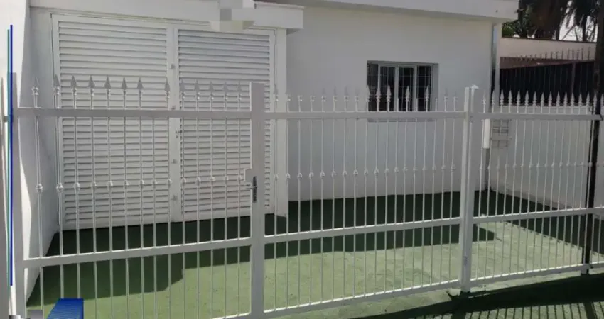 Casa a venda no Jardim Paulistano ótima localização 2 quartos 2 banheiros