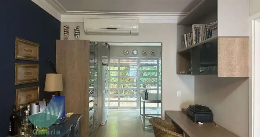 Casa de condomínio com 2 quartos à venda, 99m² - Vila do Golfe