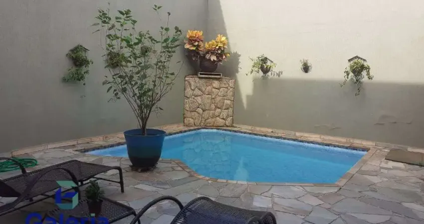 Casa com 3 quartos para alugar, 270m² - Jardim São Luiz