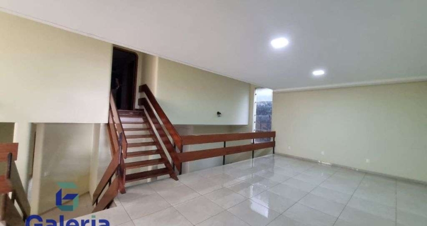 Casa comercial com 4 suites para alugar, 416m2 - Centro