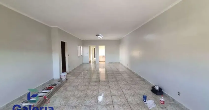 Casa comercial com 3 quartos para alugar, 335m2 - Vila Seixas