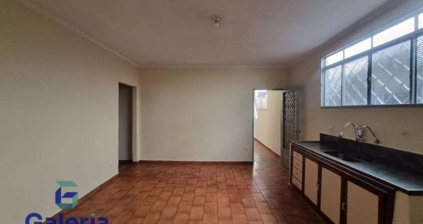 Casa com 2 suites para alugar, 127m2 - Vila Carvalho