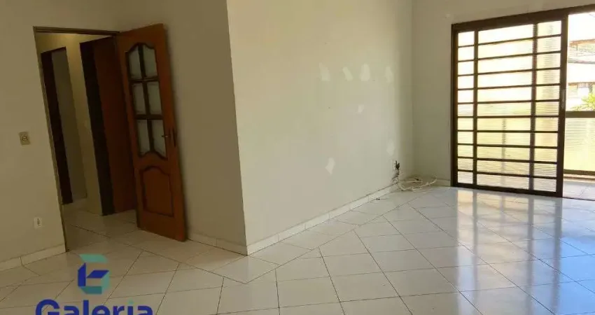 Apartamento com 3 quartos à venda, 83m² - Jardim Irajá