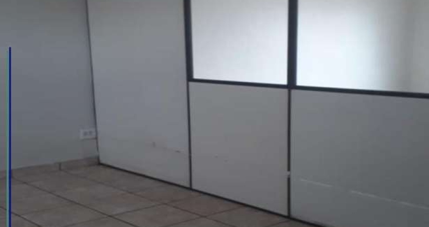 Casa/comercial para locação com garagem para 7 caminhões na Vila Carvalho - 340,00 m² total terreno - em Ribeirão Preto para Locação