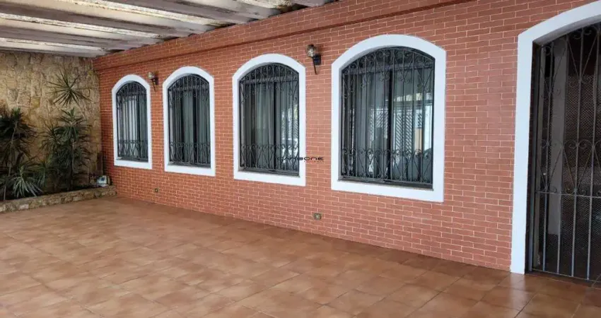 Casa com 3 quartos à venda na Rua Salvador Fiordelisio, Vila Bertioga, São Paulo