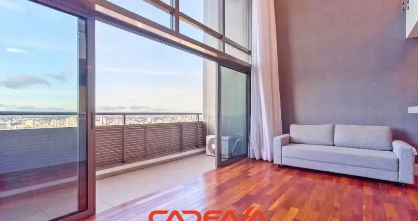 Apartamento duplex de 1 quarto e 2 vagas à venda no Centro de Curitiba