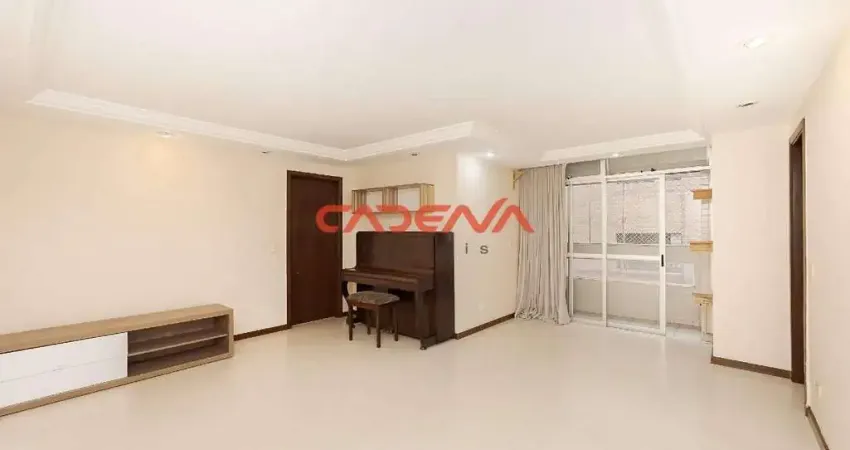Apartamento com 3 quartos e 1 vaga à venda no Cabral