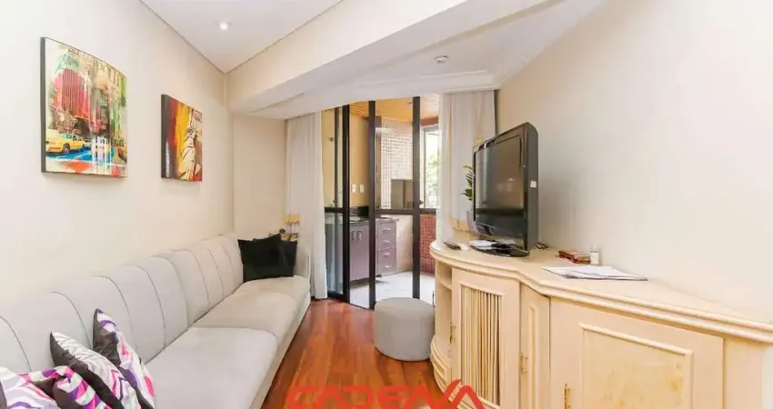 Apartamento com 3 quartos e 2 vagas para aluguel no Água Verde
