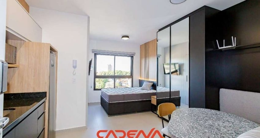 Studio com 1 quarto e 1 vaga para aluguel no Água Verde