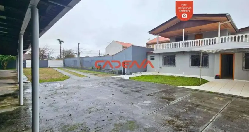 Sobrado com 4 quartos e 10 vagas para aluguel no Cajuru