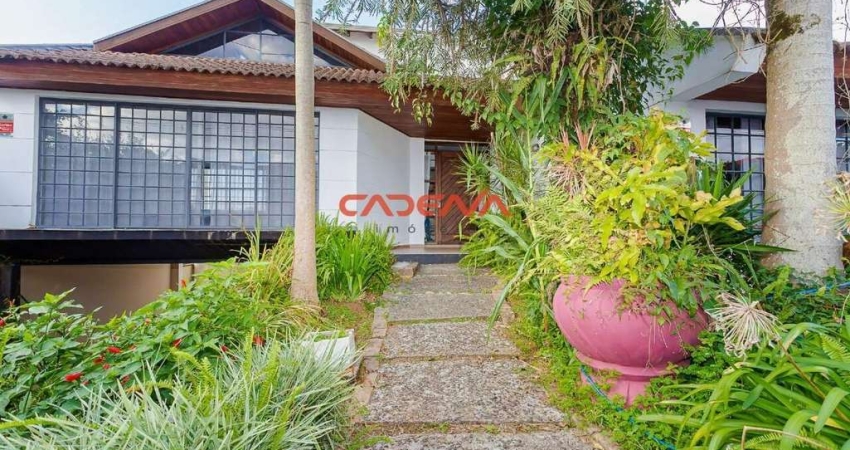 Casa com 5 quartos e 4 vagas para aluguel no Boa Vista