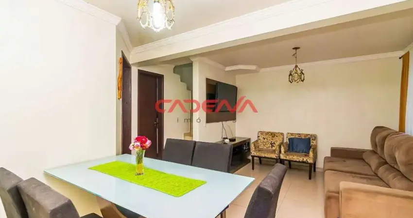 Sobrado em condomínio fechado com 3 quartos e 2 vagas à venda no Alto Boqueirão