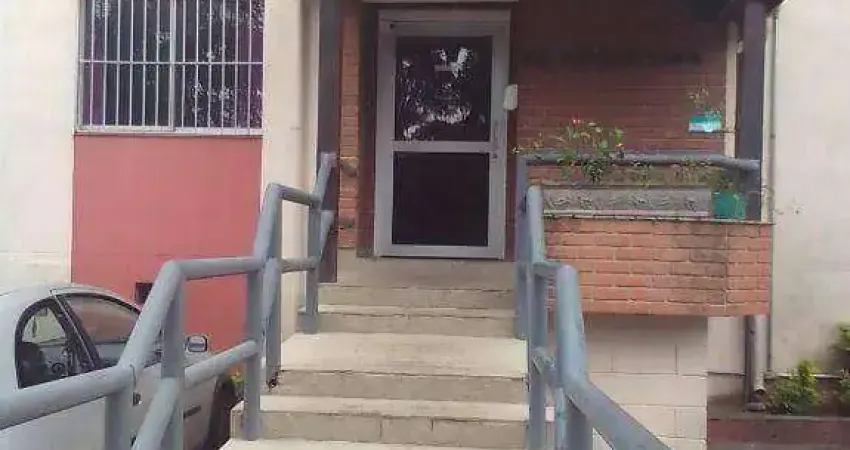 Apartamento com 2 dormitórios à venda, 64 m² por R$ 320.000,00 - Jardim América - Taboão da Serra/SP