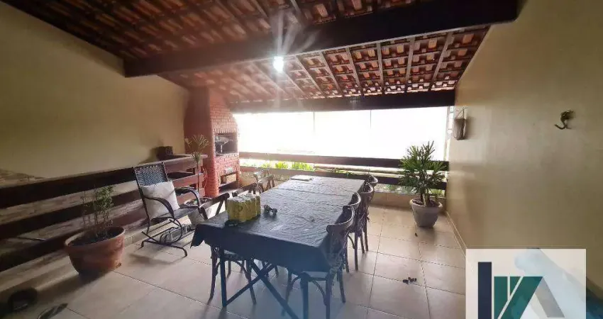 Sobrado com 4 dormitórios à venda, 98 m² por R$ 699.000,00 - Gramado - Embu das Artes/SP