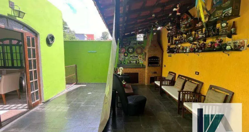 Sobrado com 3 dormitórios à venda, 173 m² por R$ 539.000,00 - Jardim Salete - Taboão da Serra/SP