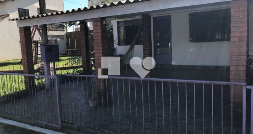 Casa em condomínio fechado com 2 quartos à venda no Igara, Canoas 