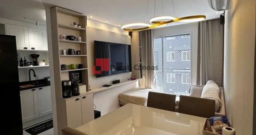 Apartamento seminovo, com 02 dormitórios