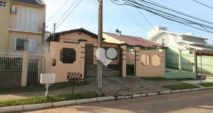 Casa com 3 quartos à venda na Avenida Dona Rosalina, --, Igara, Canoas