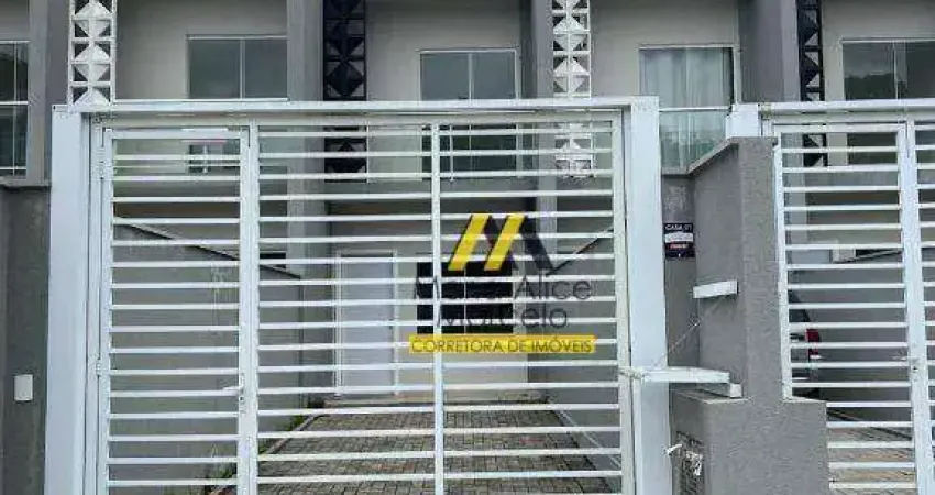 Sobrado com 2 dormitórios à venda, 70 m² por R$ 230.000,00 - Centro - Araquari/SC