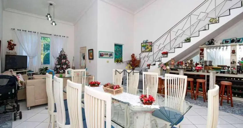 Casa com 4 dormitórios à venda, 616 m² por R$ 2.500.000,00 - Vila Mathias - Santos/SP