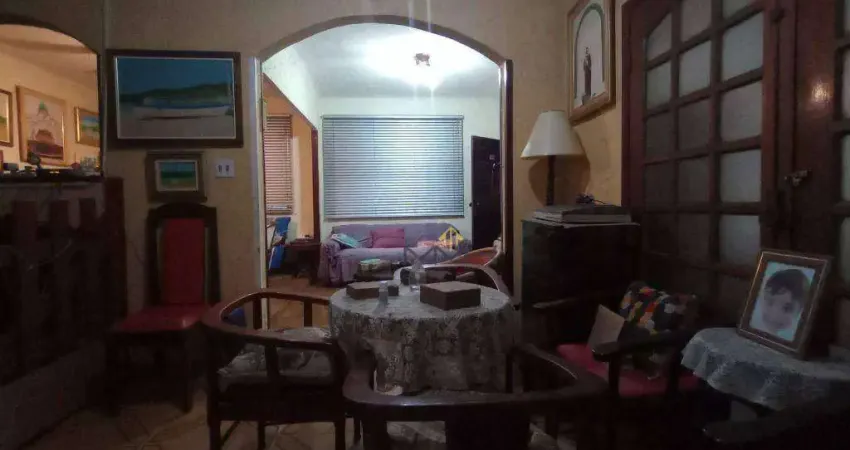 Sobrado com 4 dormitórios à venda, 347 m² por R$ 1.100.000,00 - Vila Matias - Santos/SP
