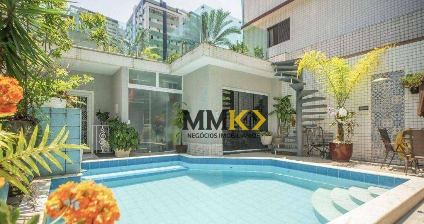 CASA 3 SUÍTES E 3 VAGAS IMPECÁVEL, UMA QUADRA DA PRAIA COM PISCINA NO BAIRRO DA APARECIDA