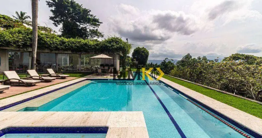 CASA DE LUXO NO MORRO SANTA TEREZINHA COM 5 SUÍTES, CAMPO DE GOLFE E PISCINA SEMI-OLIMPICA