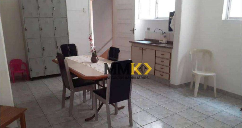 Sobrado com 4 dormitórios à venda, 200 m² por R$ 840.000,00 - Vila Matias - Santos/SP