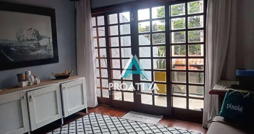 Casa com 4 dormitórios à venda, 226 m² - Parque Jaçatuba - Santo André/SP