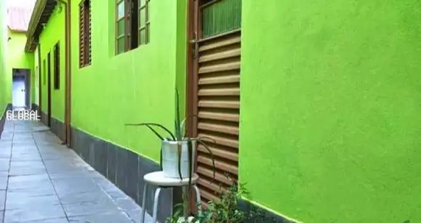 Casa Comercial para Venda em Taubaté, Centro, 3 dormitórios, 4 banheiros