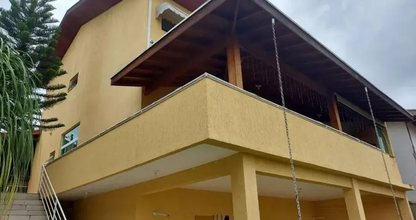 Casa para Venda em Taubaté, Campos Elíseos, 3 dormitórios, 1 suíte, 3 banheiros, 4 vagas