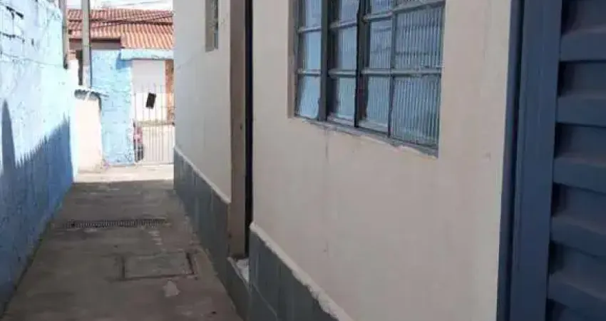Casa para Venda em Taubaté, Residencial Estoril, 2 dormitórios, 1 banheiro, 1 vaga