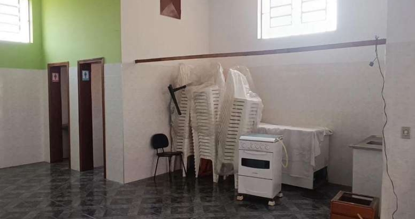 Sala Comercial para Locação em Taubaté, Jardim Gurilândia, 2 banheiros