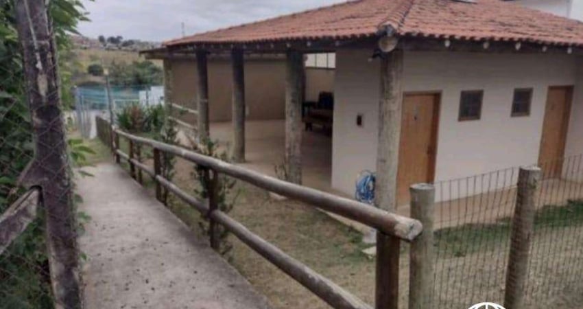 Casa em Condomínio para Locação em Taubaté, Cidade Jardim, 2 dormitórios, 1 suíte, 2 banheiros, 1 vaga