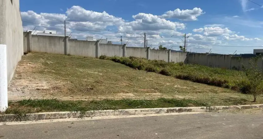 Terreno à venda no Vale dos Cristais, Taubaté