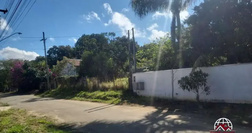 Chácara / sítio à venda no Loteamento Chácaras Ingrid, Taubaté