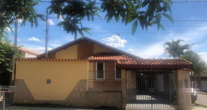 Casa para Venda em Taubaté, Parque Paduan, 4 dormitórios, 2 suítes, 4 banheiros, 6 vagas