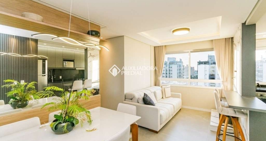 Apartamento com 3 quartos à venda na Rua Sapê, 1020, Passo da Areia, Porto Alegre
