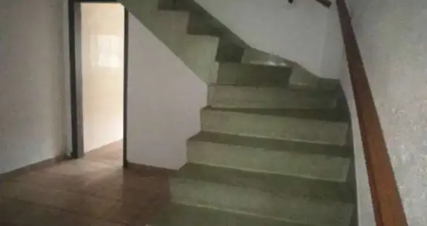 Sobrado em ótima localização na Santa Terezinha