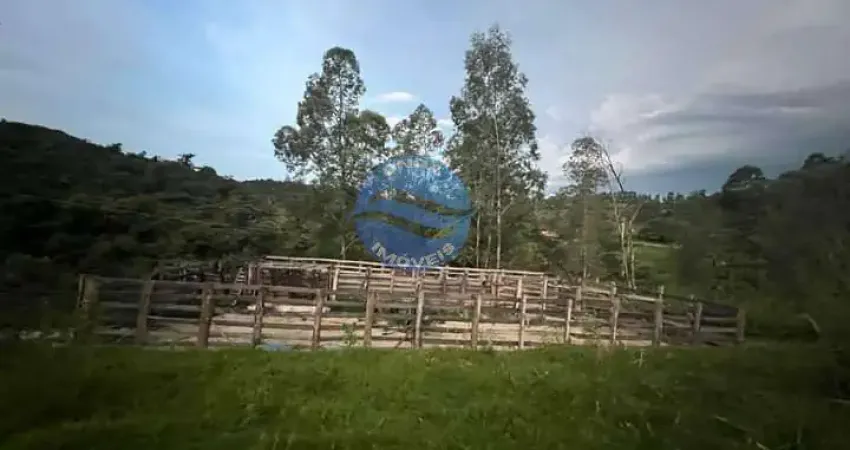 Sítio a venda localizado no bairro Brumado, Amparo - SP