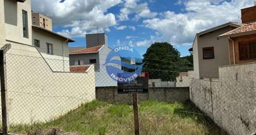 Terreno à venda na Largo São Benedito, Centro, Amparo