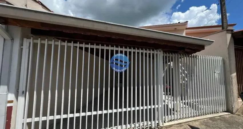 Casa a venda em Amparo no Jardim Camandocaia