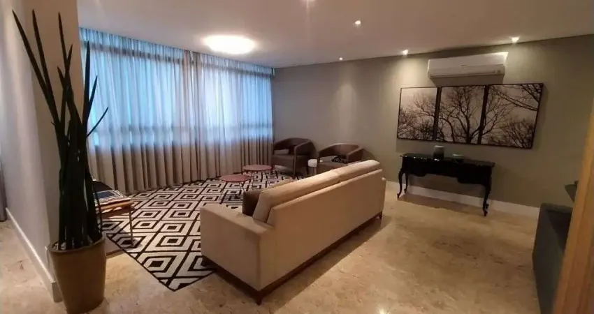 Apartamento espetacular a venda em Santos quadra da praia