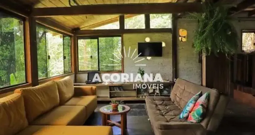 Casa com 3 quartos para alugar na Rua Laurindo Januário da Silveira, 3410, Lagoa da Conceição, Florianópolis